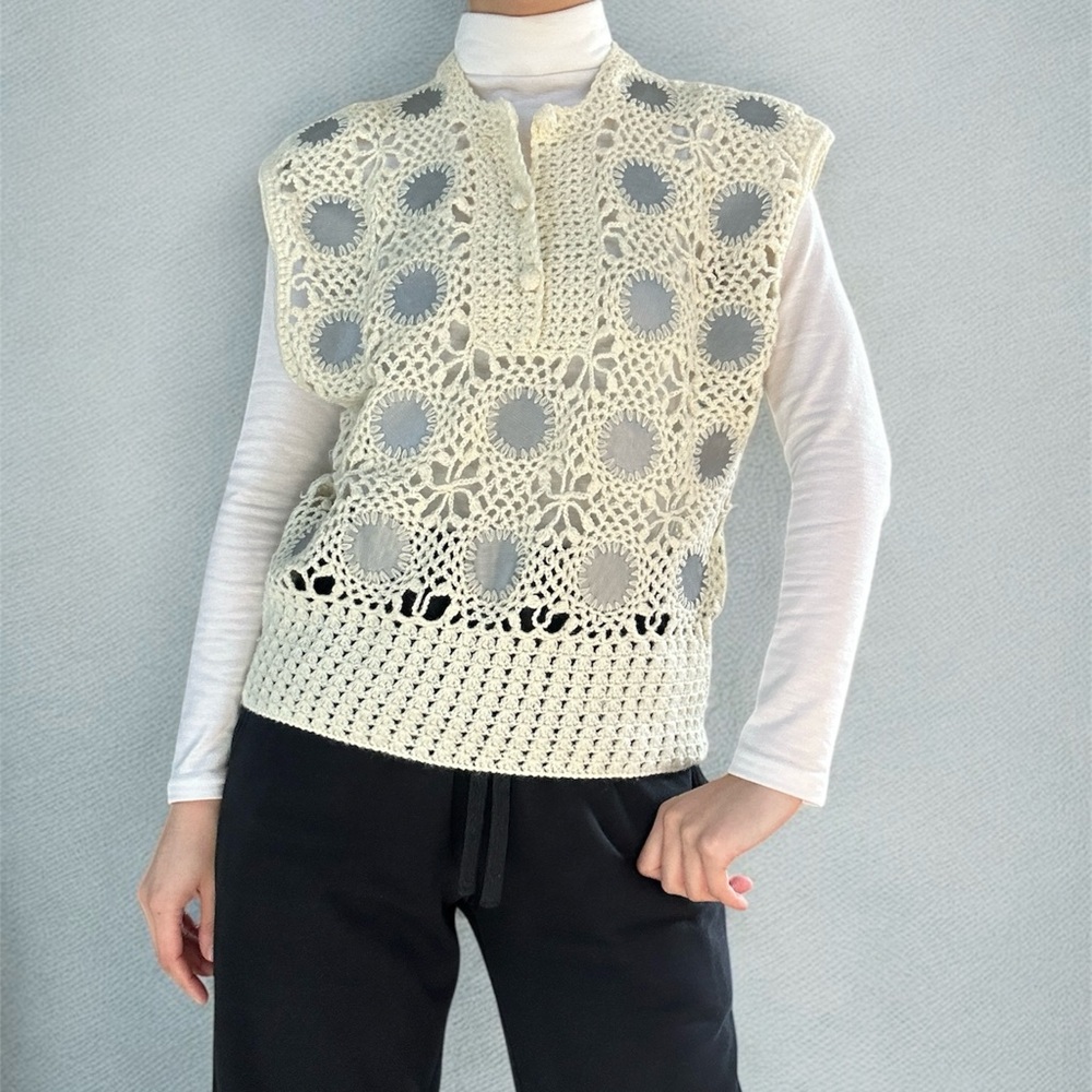 Off White Cream Knit Vest with Unique Sunflower Design